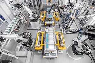 新能源汽车动力电池产业投资呈现“冰火两重天” 新能源汽车动力电池产业投资呈现“冰火两重天”